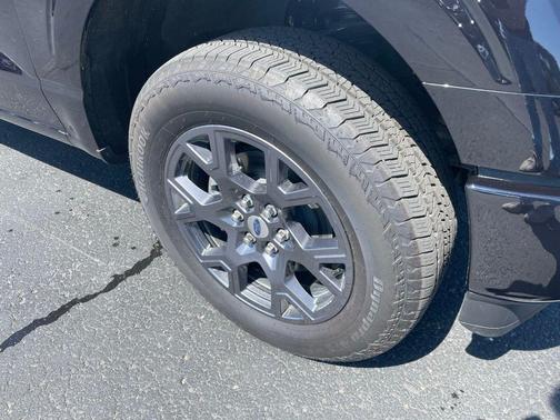 Agate Black Metallic 2026 Ford F-150 STX