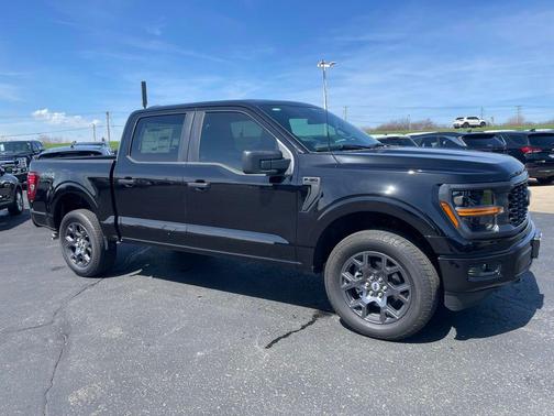Agate Black Metallic 2026 Ford F-150 STX