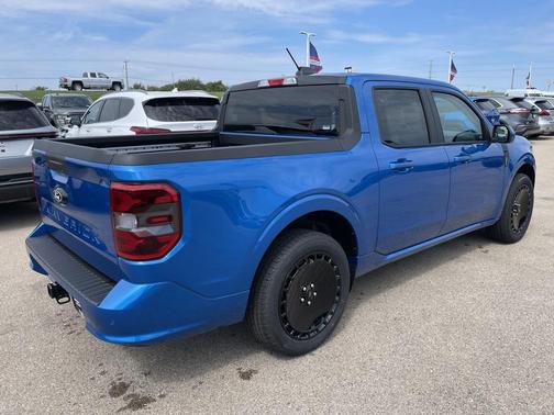 2025 Ford Maverick Lobo Standard