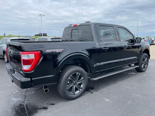 Agate Black Metallic 2023 Ford F-150 Lariat