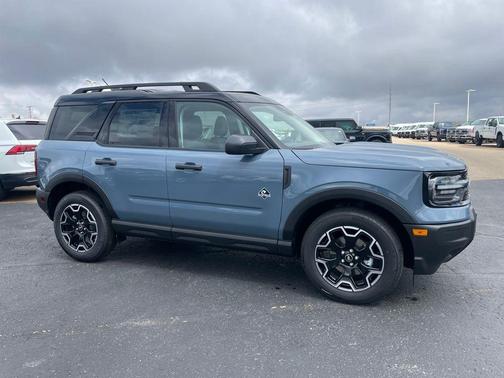 Azure Gray Metallic Tri-Coat 2026 Ford Bronco Sport Outer Banks