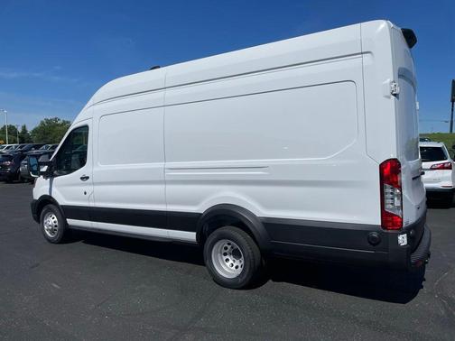 Oxford White 2026 Ford Transit-350 Base