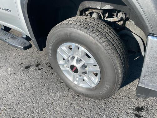 2023 GMC Sierra 2500 Pro