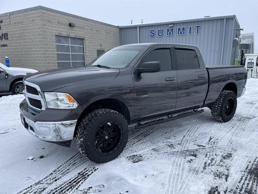 2019 RAM 1500 SLT