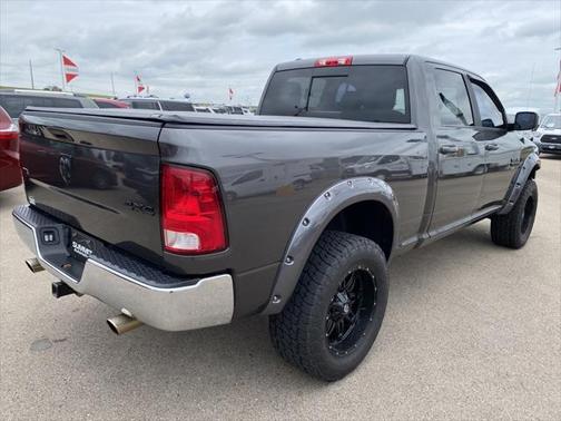 2019 RAM 1500 SLT