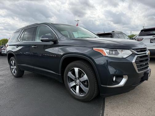 2021 Chevrolet Traverse LT Leather