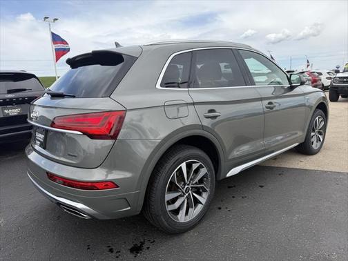 2023 Audi Q5 45 S line Premium Plus