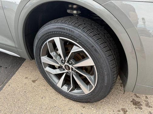 2023 Audi Q5 45 S line Premium Plus