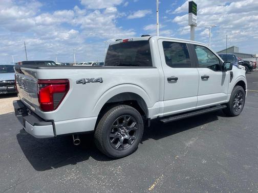 Avalanche 2026 Ford F-150 STX