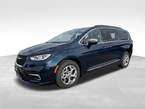 Fathom Blue Pearlcoat 2023 Chrysler Pacifica Limited