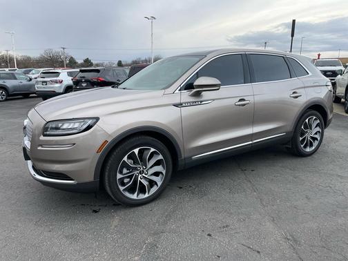 2021 Lincoln Nautilus Reserve