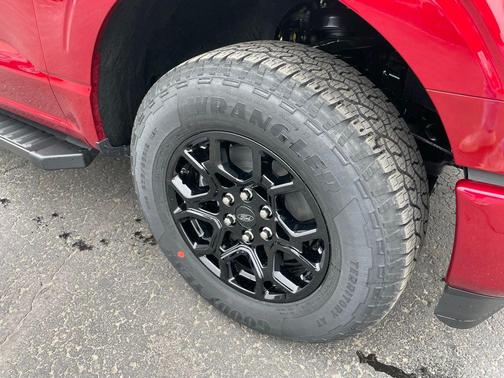 Ruby Red Metallic Tinted Clearcoat 2026 Ford F-150 XLT