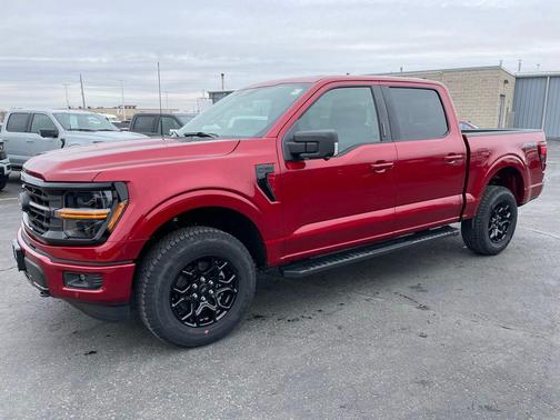Ruby Red Metallic Tinted Clearcoat 2026 Ford F-150 XLT