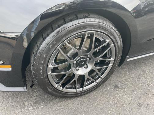 2012 Ford Shelby GT500 Base