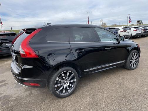 2016 Volvo XC60 T5 Premier