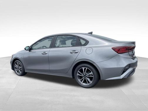 Steel Gray 2024 Kia Forte LXS