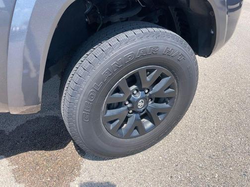 Magnetic Gray Metallic 2018 Toyota Tacoma SR5