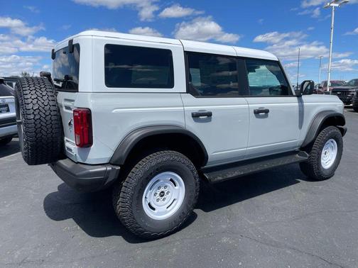 Avalanche Gray 2026 Ford Bronco Heritage Edition