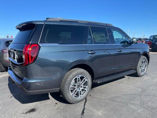 Stone Blue Metallic 2026 Ford Expedition Active
