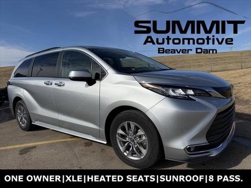 2023 Toyota Sienna XLE