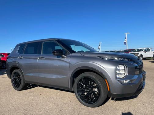 2023 Mitsubishi Outlander SE Black Edition S-AWC