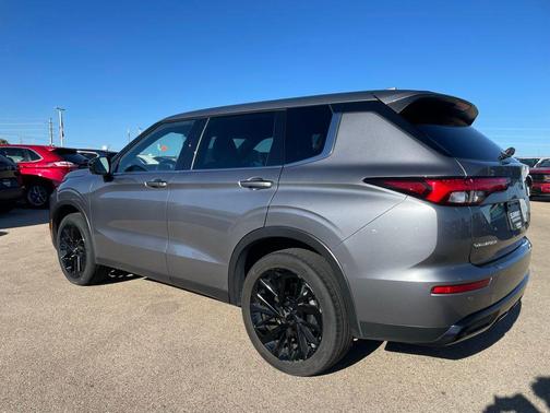 2023 Mitsubishi Outlander SE Black Edition S-AWC