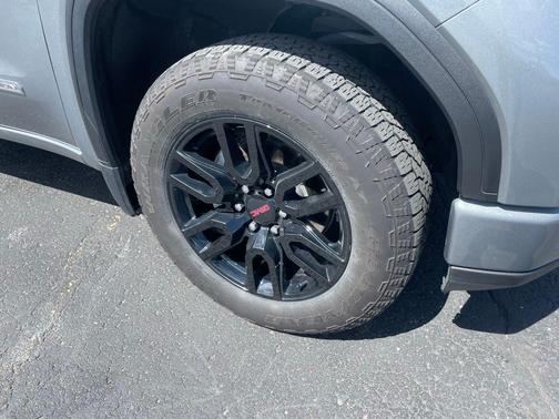 Sterling Metallic 2024 GMC Sierra 1500 Elevation