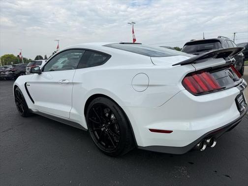 2019 Ford Shelby GT350 Base