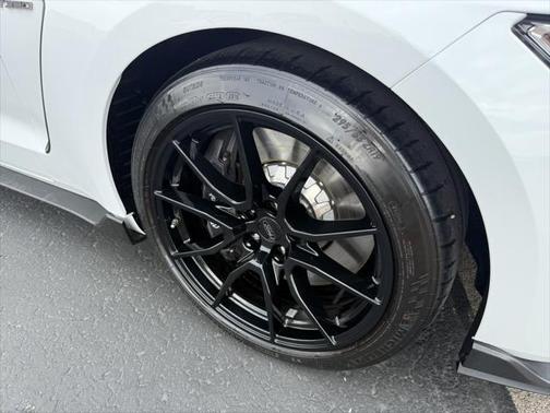 2019 Ford Shelby GT350 Base