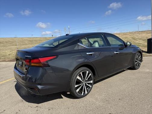 2022 Nissan Altima Platinum Intelligent AWD