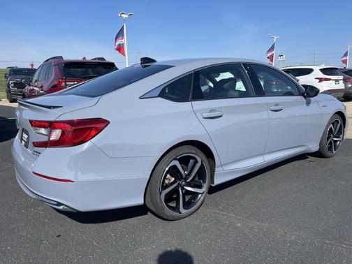 2022 Honda Accord Hybrid Base