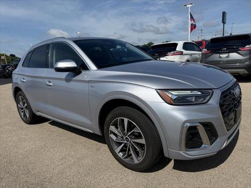2023 Audi Q5 45 S line Premium Plus