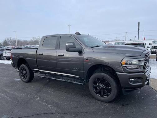 2023 RAM 2500 Laramie Crew Cab 4x4 6'4' Box