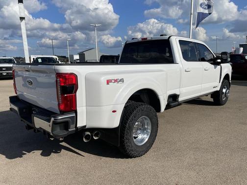 2024 Ford F-350 Lariat
