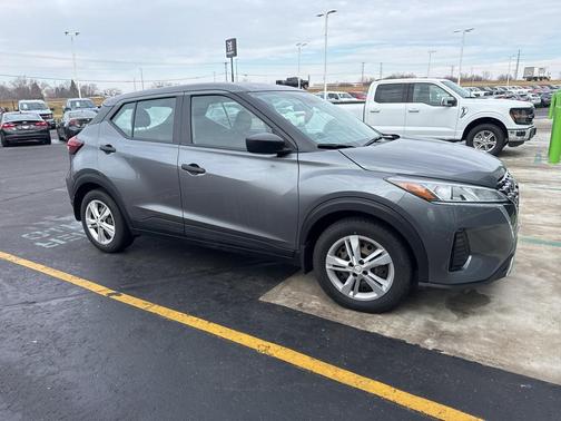 2023 Nissan Kicks S