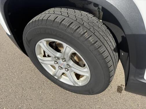 2017 GMC Acadia SLE-1