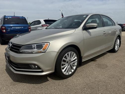 2015 Volkswagen Jetta Auto SE w/Connectivity/Navigation