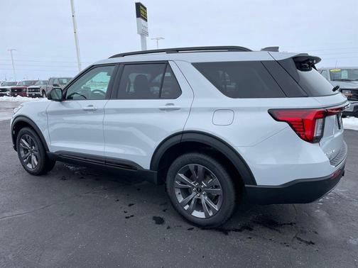 2026 Ford Explorer Active w/200A Pkg