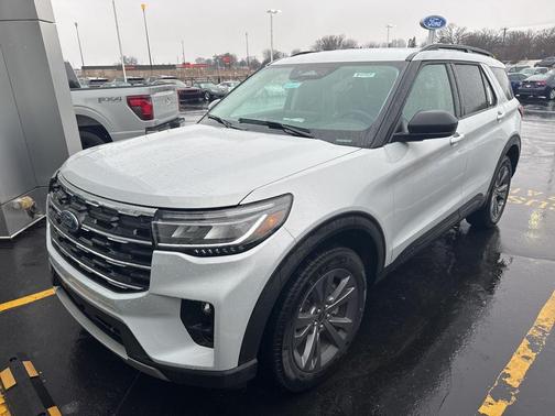 2026 Ford Explorer Active w/200A Pkg