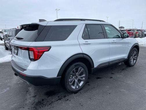 2026 Ford Explorer Active w/200A Pkg