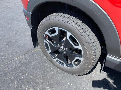 Hot Pepper Red Tinted Clearcoat 2022 Ford Bronco Sport Outer Banks