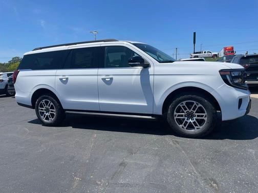 Oxford White 2026 Ford Expedition Max Active 4x4