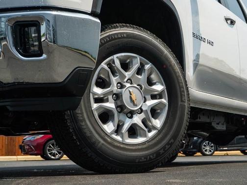 2025 Chevrolet Silverado 3500 LT