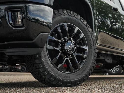 2025 Chevrolet Silverado 3500 LT