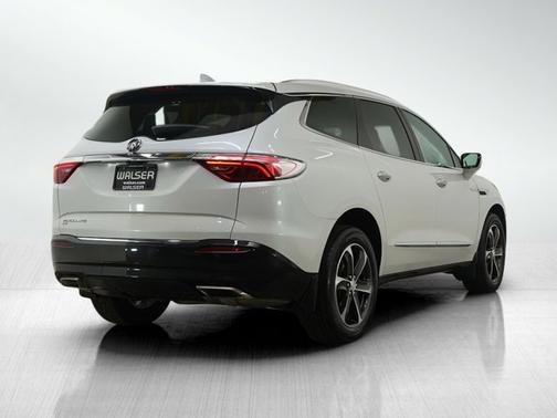 2022 Buick Enclave Essence