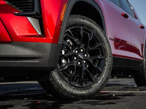 2026 Chevrolet Traverse AWD LT