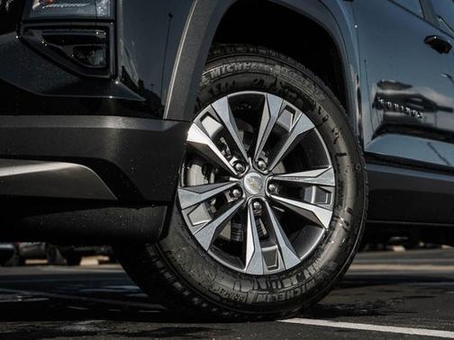 Mosaic Black Metallic 2026 Chevrolet Equinox 1LT