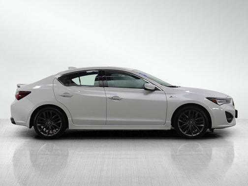 2019 Acura ILX w/Premium/A-Spec Pkg