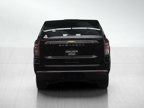 2023 Chevrolet Suburban LS