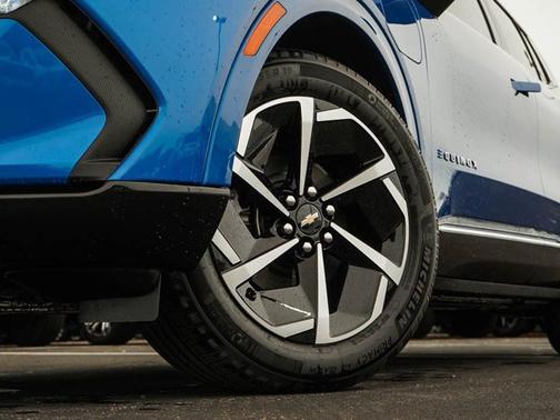 2025 Chevrolet Equinox EV LT2 w/PDE